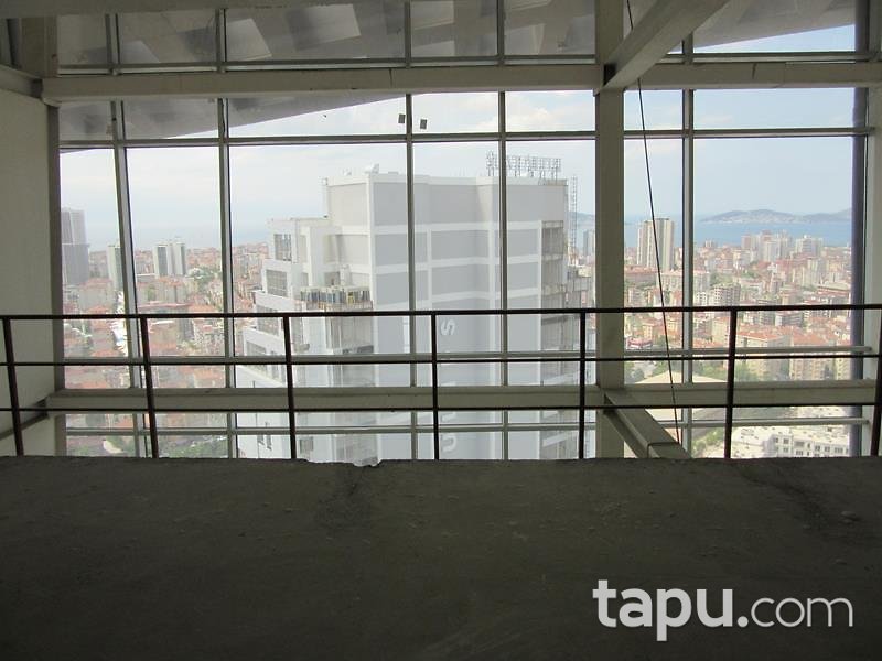 İstanbul Kartal Kuleleri'nde Adalar ve Deniz Manzaralı 702m2 Ofis