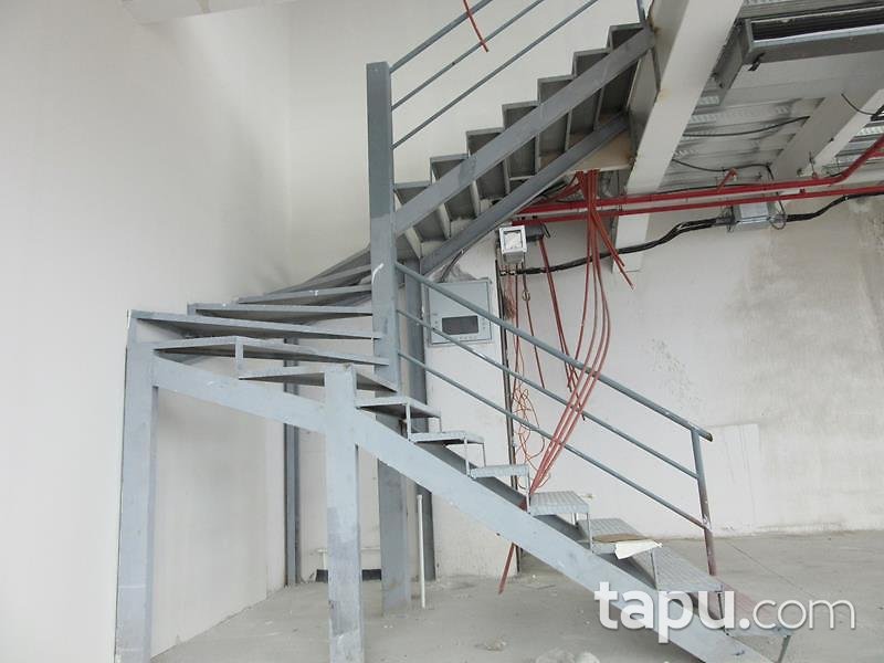 İstanbul Kartal Kuleleri'nde Adalar ve Deniz Manzaralı 702m2 Ofis