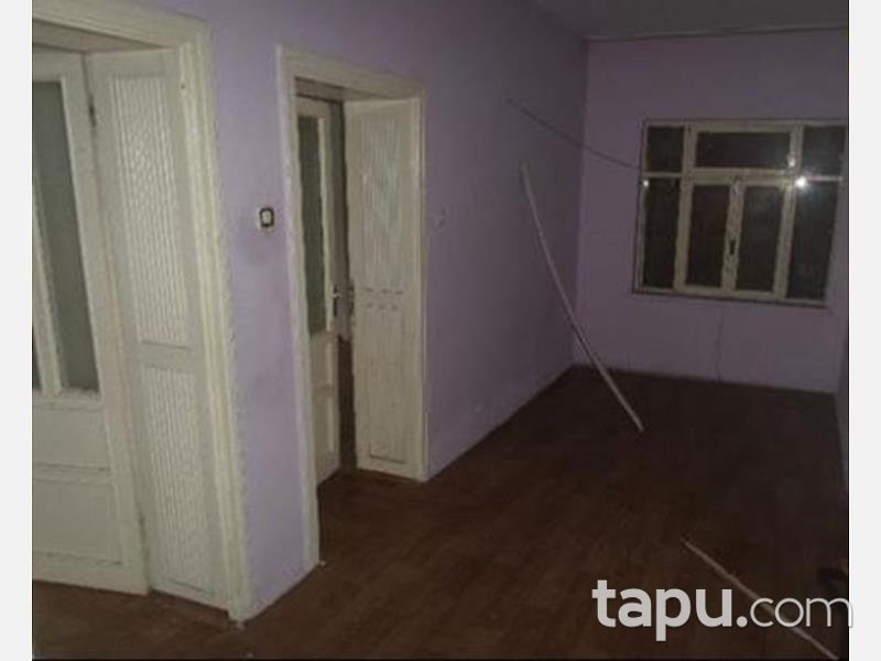 Samsun İlkadım Unkapanı Mahallesinde 3 Katlı Bina