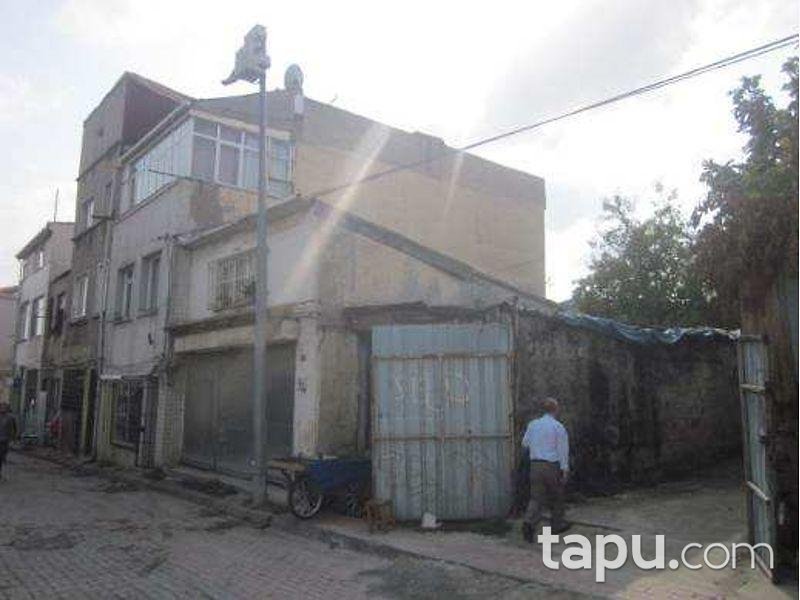 İstanbul Fatih Aksaray'da Asma Katlı Bina
