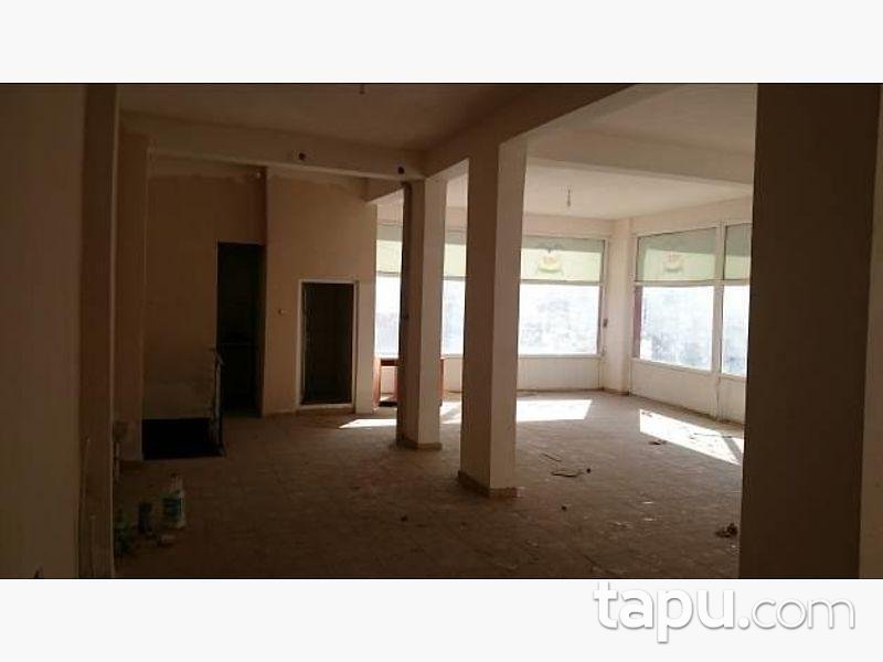 Eskişehir Odunpazarı Emek Mahallesinde 206 m2 Depolu Dükkan