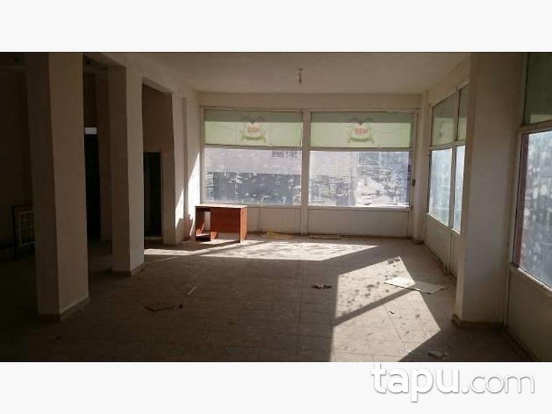 Eskişehir Odunpazarı Emek Mahallesinde 206 m2 Depolu Dükkan