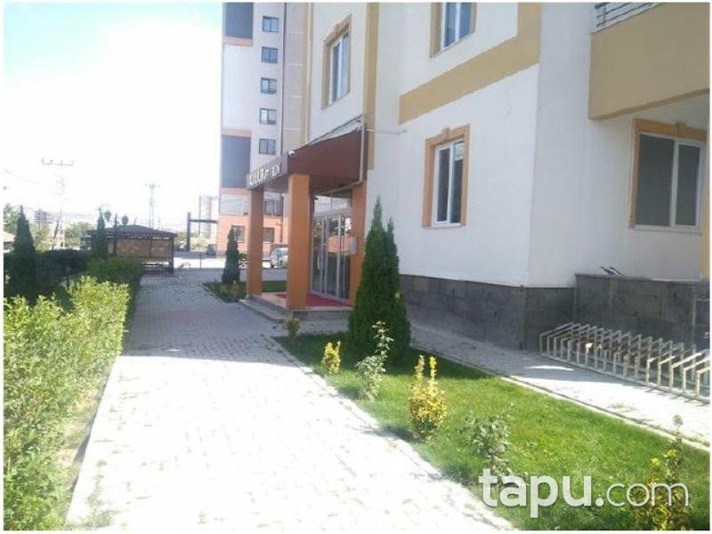 Kayseri Yeni Mahalle Adanur Sitesinde 3+1 Daire