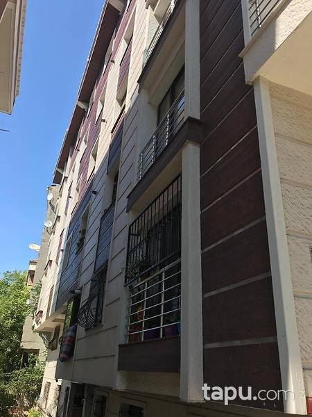 İstanbul Küçükçekmece Cennet Mahallesinde 110 m2 3+1 Daire