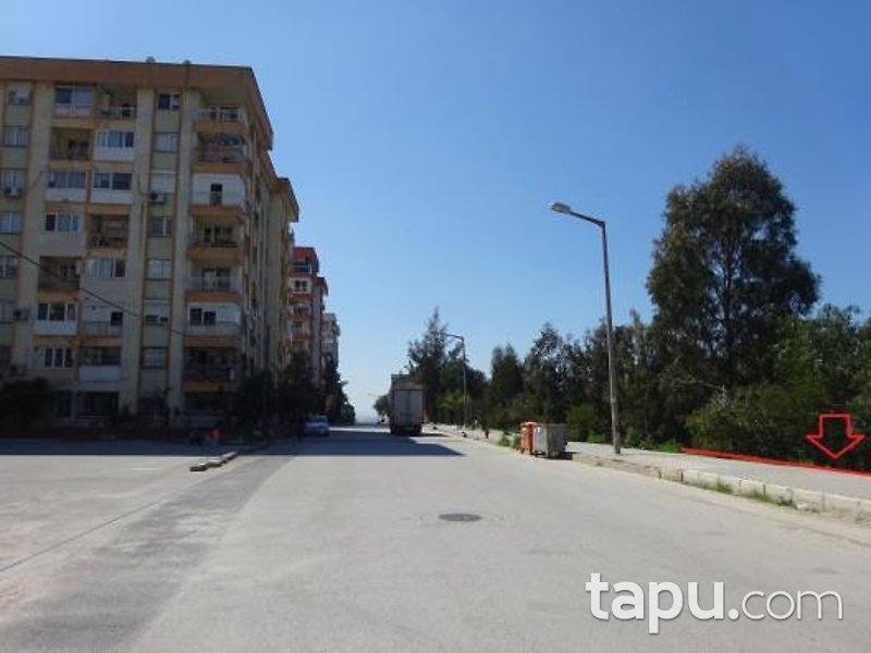 İzmir Çiğli Esentepe Mahallesinde Hisseli 1 m2 İmarlı Arsa