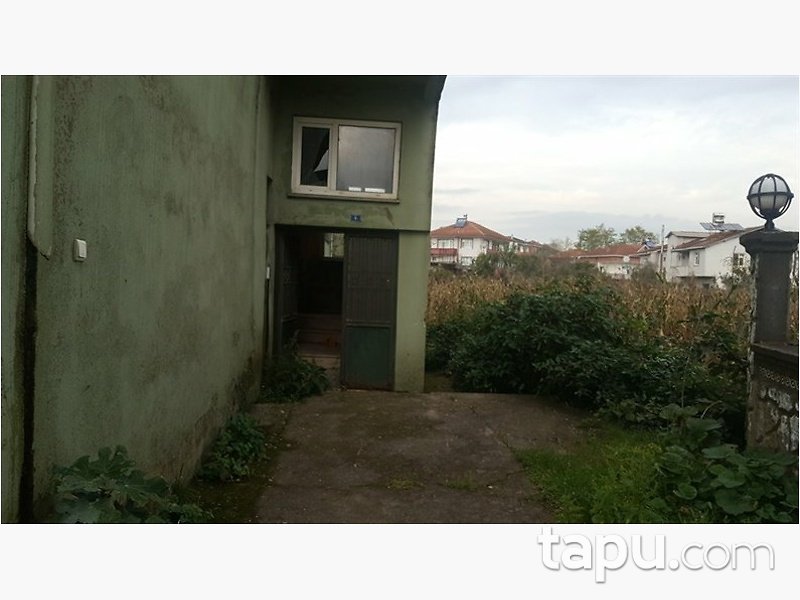 Sakarya Karasu Darıçayırı Mahallesinde 2 Katlı Bina