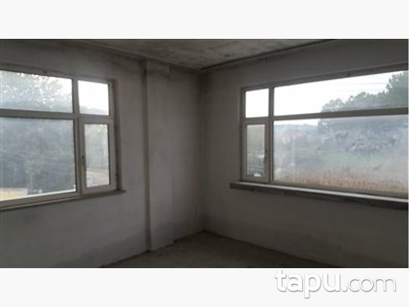 Sakarya Karasu Darıçayırı Mahallesinde 2 Katlı Bina