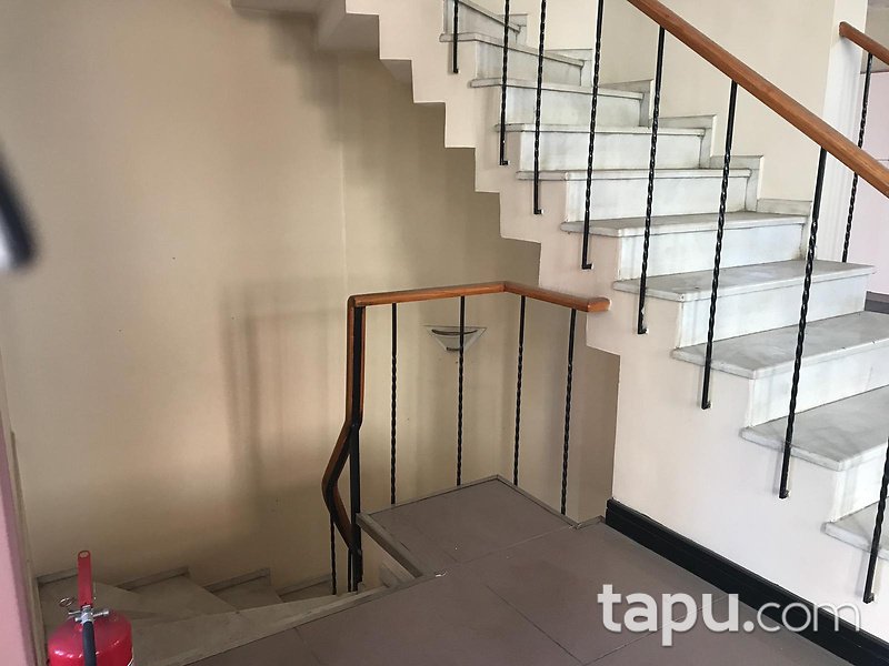 İstanbul Kadıköy Erenköy Mahallesinde 3 Katlı Köşk