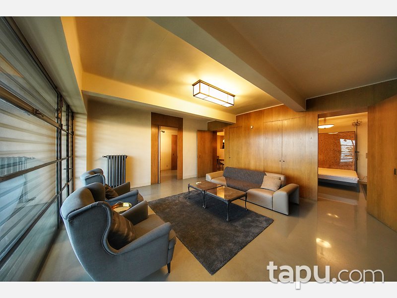 Beyoğlu Ömer Avni Mahallesi Ekselsiyor Apartmanında Deniz Manzaralı 3+1 Daire