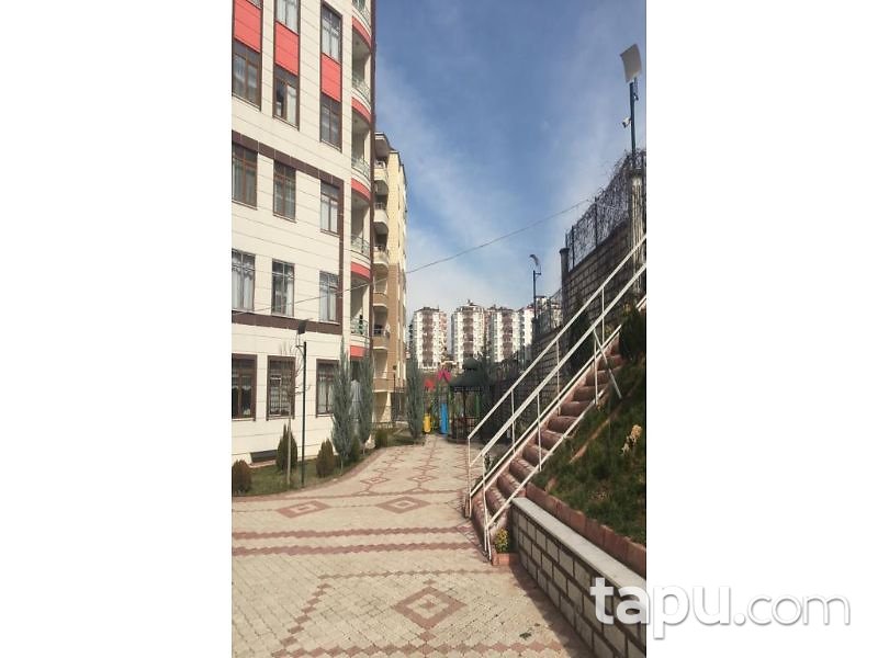 Batman Merkez Çamlıtepe Mahallesi Jiyan Sitesinde 4+1 174 m2 Daire