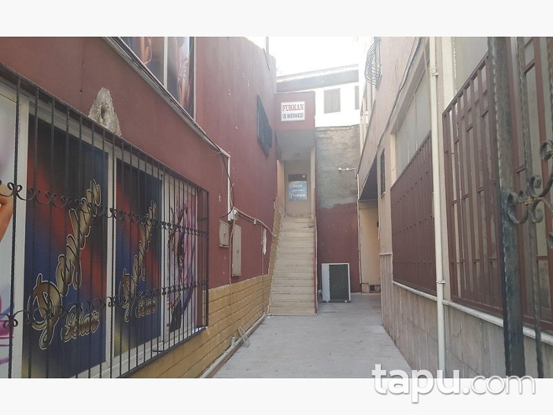 Mersin Akdeniz Camii Şerif Mahallesinde 60 m2 Büro