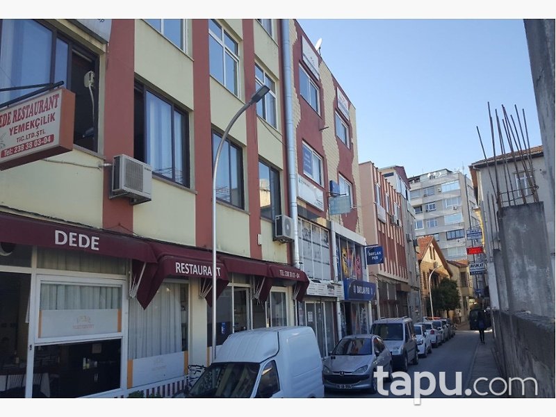 Mersin Akdeniz Camii Şerif Mahallesinde 80 m2 Büro