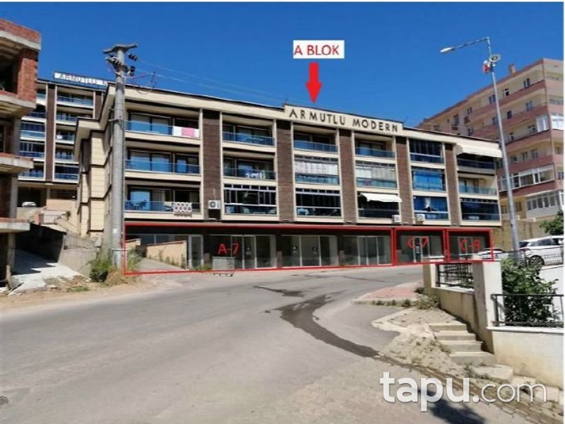 Yalova Armutlu Modern Evlerin'de Bakımlı Ve Cadde Cepheli Dükkan Fırsatı