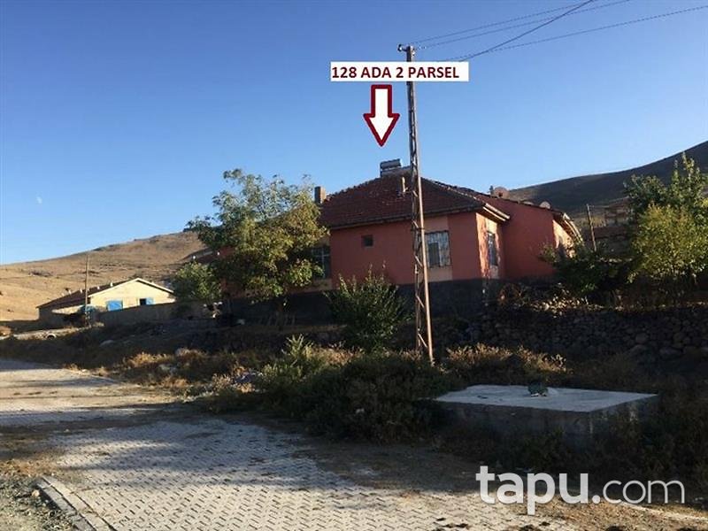 Konya Kulu Karacadere Mahallesinde Kargir Ev