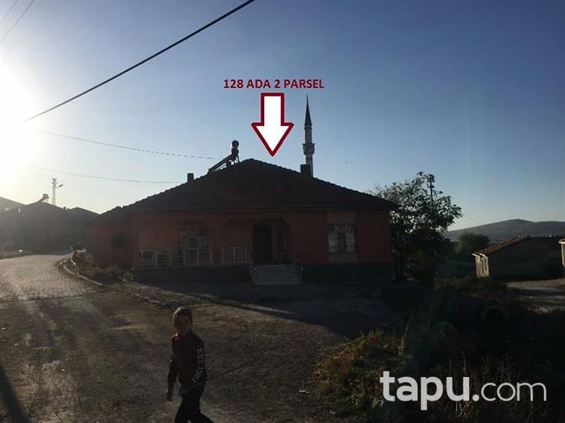 Konya Kulu Karacadere Mahallesinde Kargir Ev