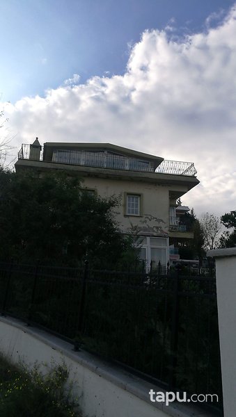İstanbul Büyükçekmece Türkoba Mahallesinde Villa