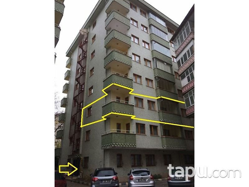 Gümüşhane Karşıyaka Mahallesi Görkem Konut Yapı'da 3+1 Daire