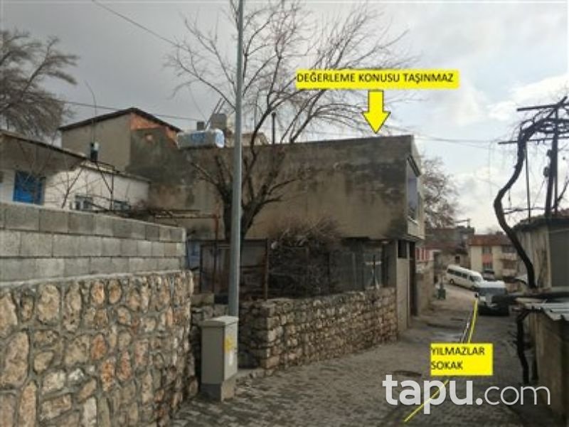 Adıyaman Gerger Kelaşan Mahallesi'nde 323 m2 2 Katlı Bina