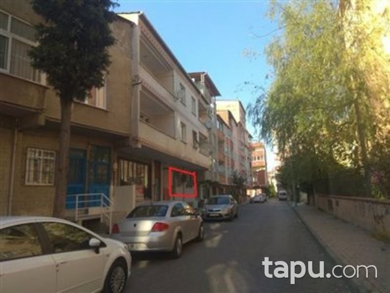 İstanbul Küçükçekmece İnönü Mahallesinde 2+1 75m2 Daire