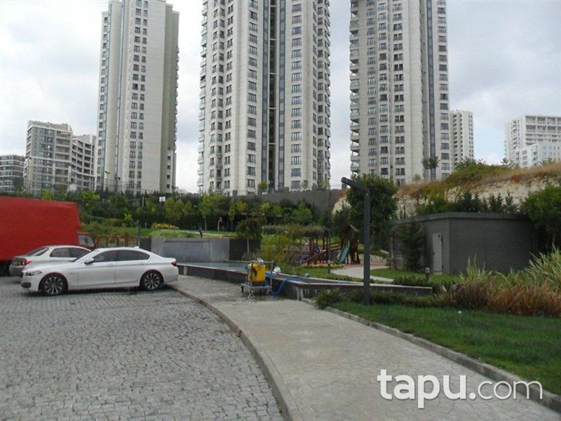 İstanbul Küçükçekmece Atakent Mahallesinde 1+1 Daire