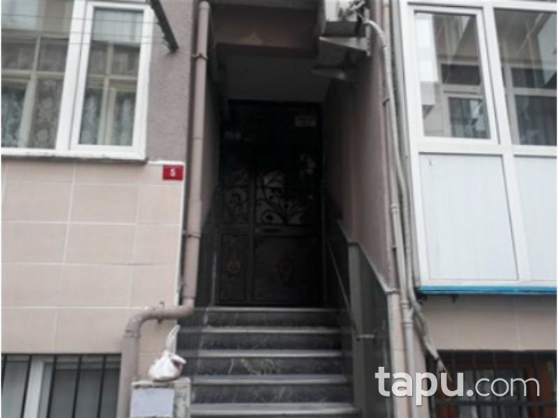 İstanbul Fatih Derviş Ali Mahallesinde 80 m2 2+1 Daire