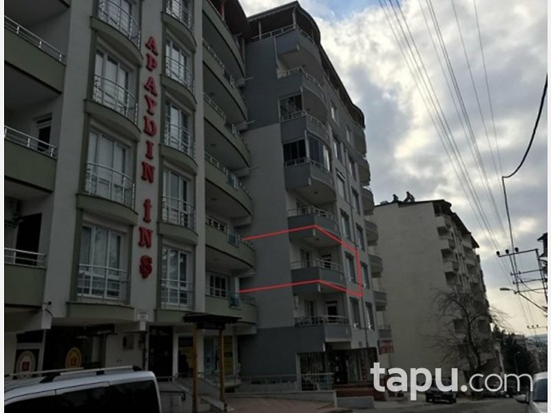 Kahramanmaraş Pazarcık Şehit Nurettin Ademoğlu Mahallesinde 215 m2 Daire