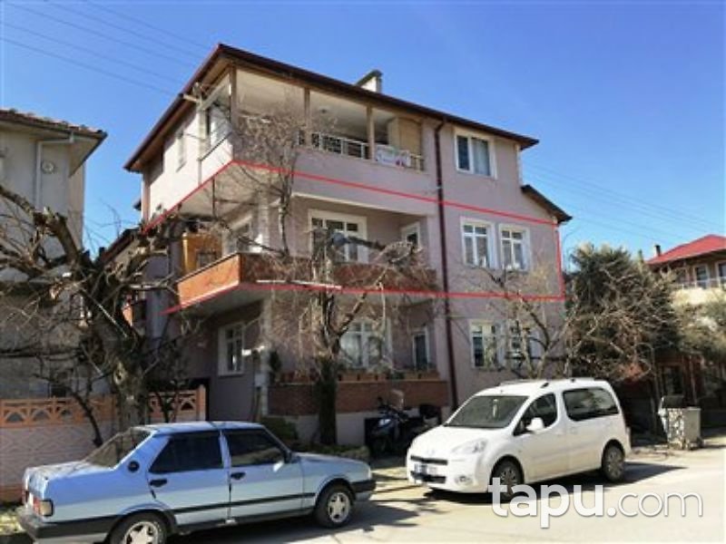 Sakarya Geyve Yörükler Mahallesinde 3+1 132m2 Daire