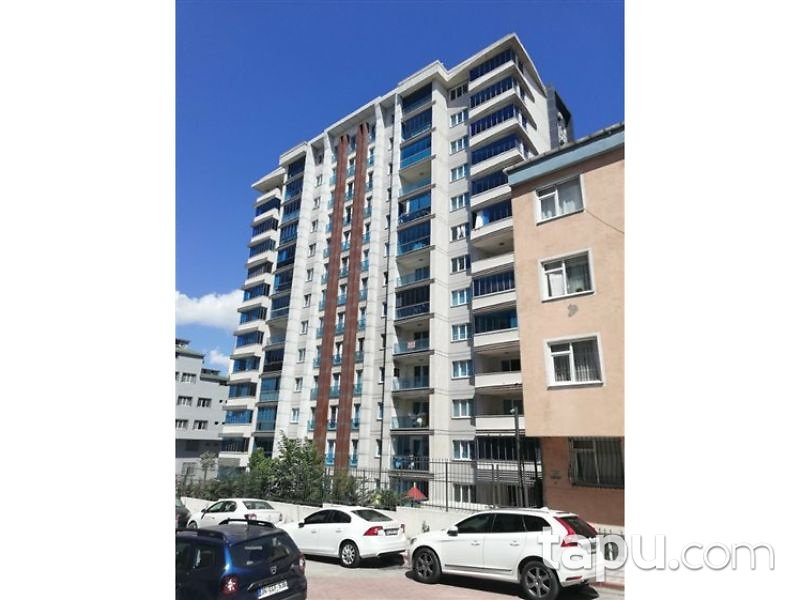 İstanbul Sultangazi Cebeci Mahallesinde 3+1 130 m2 Daire