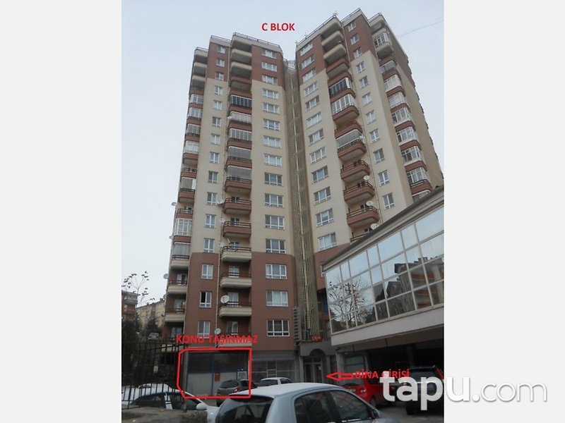 Ankara Keçiören Yakacık Mahallesi Şenlik Köy Bloklarında 47 m2 Dükkan