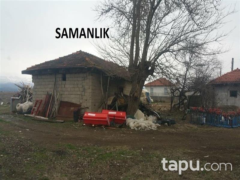 Denizli Acıpayam Ovayurt Mahallesinde Bahçeli Ev ve Ahır