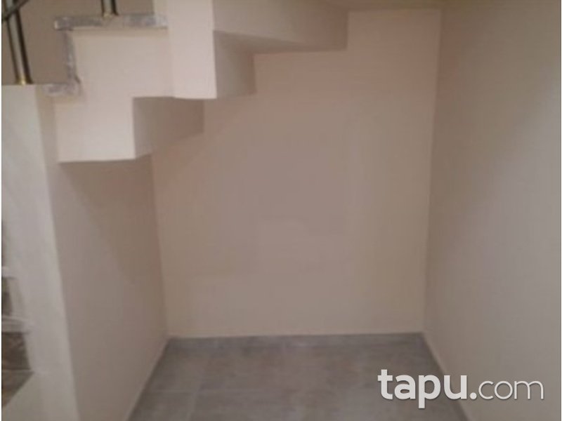 Kırklareli Karakaş Mahallesinde 195 m2 Çatı Piyesli Daire