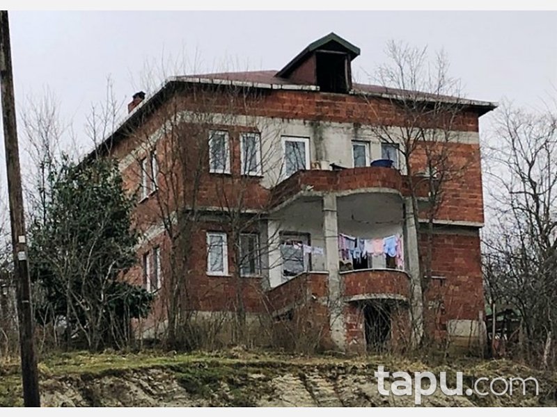 Ordu Ünye Fatih Mahallesinde 2 Katlı Bina