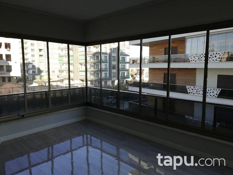 Konya Meram Alavardı Mahallesi Görgülü Deluxe'de 240m2 4+1 Daire