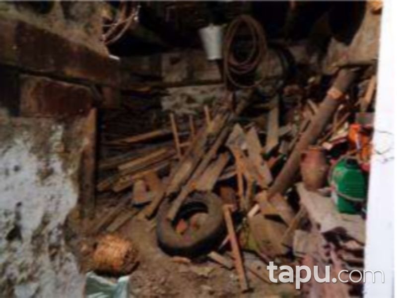 Antalya Elmalı Tahtamescit Mahallesinde 130 m2 Hisseli Kargir Ev