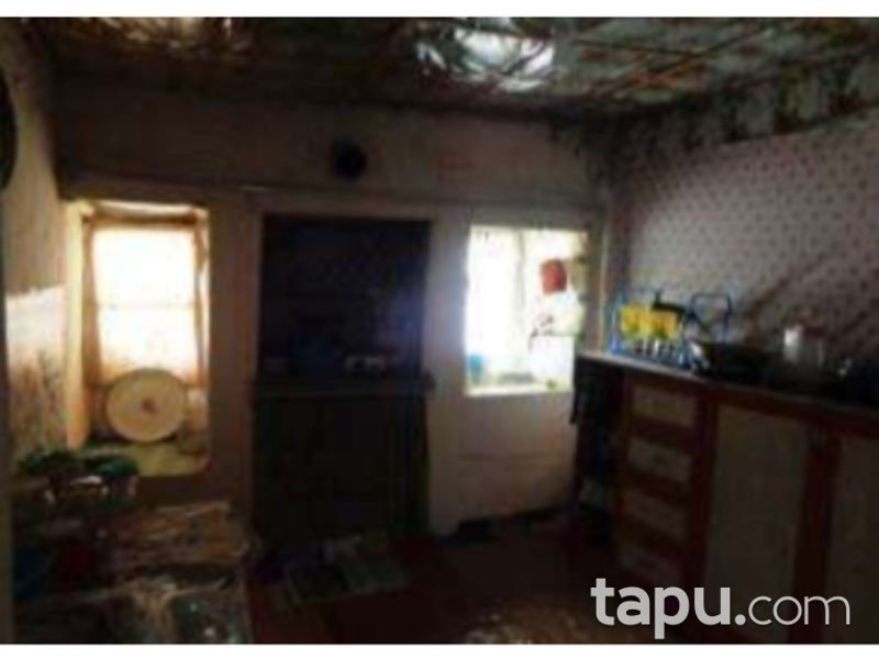 Antalya Elmalı Tahtamescit Mahallesinde 130 m2 Hisseli Kargir Ev