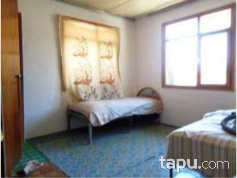 Antalya Elmalı Tahtamescit Mahallesinde 130 m2 Hisseli Kargir Ev