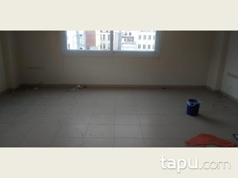 Mersin Akdeniz Camii Şerif Mahallesinde 80 m2 Büro