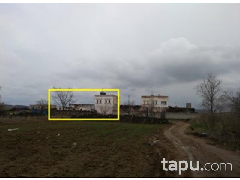 Nevşehir Merkez Çiftlik Köyünde 2 Katlı Taş Ev