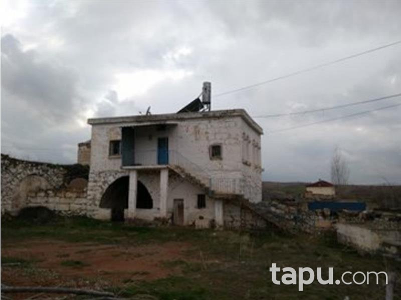 Nevşehir Merkez Çiftlik Köyünde 2 Katlı Taş Ev