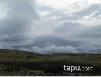 Çankırı Orta İlçesi Kayılar Köyünde 9736m2 Tarla