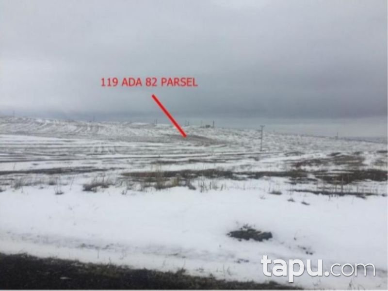 Nevşehir Gülşehir Kızılkaya Köyünde 9642 m2 Tarla