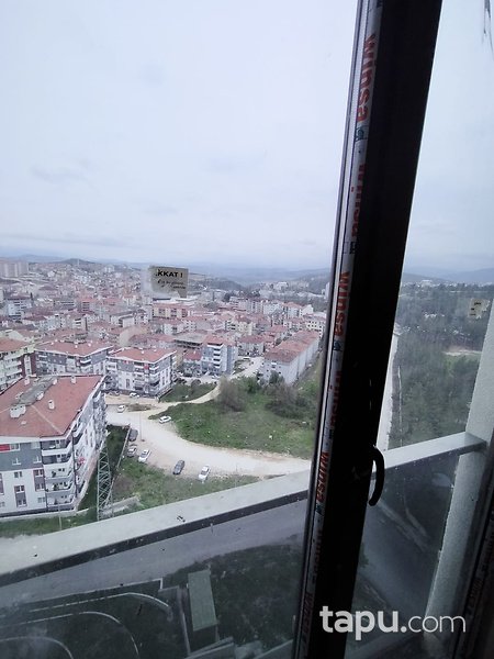 Bilecik Merkez Bahçelievler Mahallesi Cemre Yaşam Sitesinde 52 m2 1+1 Daire