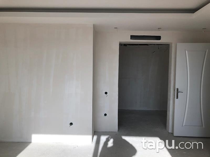 İzmir Bornova Erzene 'de 6+1 Tripleks Villa