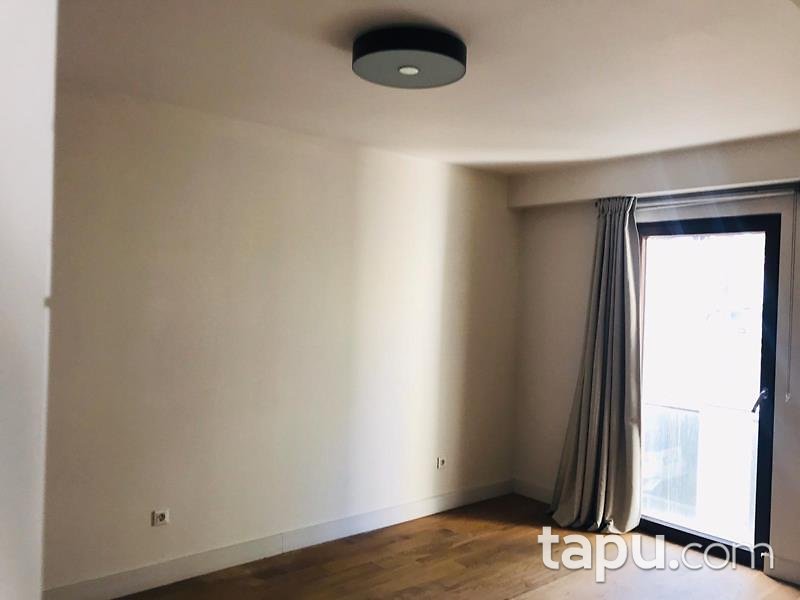 Pürtelaş Hasan Efendi Mahallesinde 4+1 Kiracılı Otoparklı Manzaralı Daire