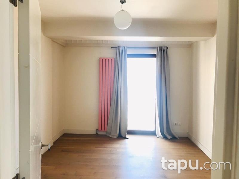 Pürtelaş Hasan Efendi Mahallesinde 4+1 Kiracılı Otoparklı Manzaralı Daire