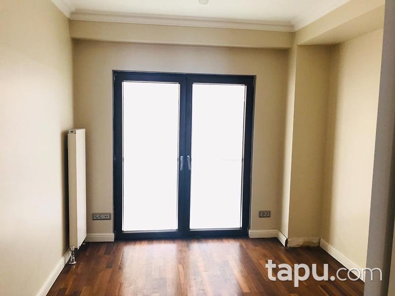 Pürtelaş Hasan Efendi Mahallesinde 4+1 Kiracılı Otoparklı Manzaralı Daire