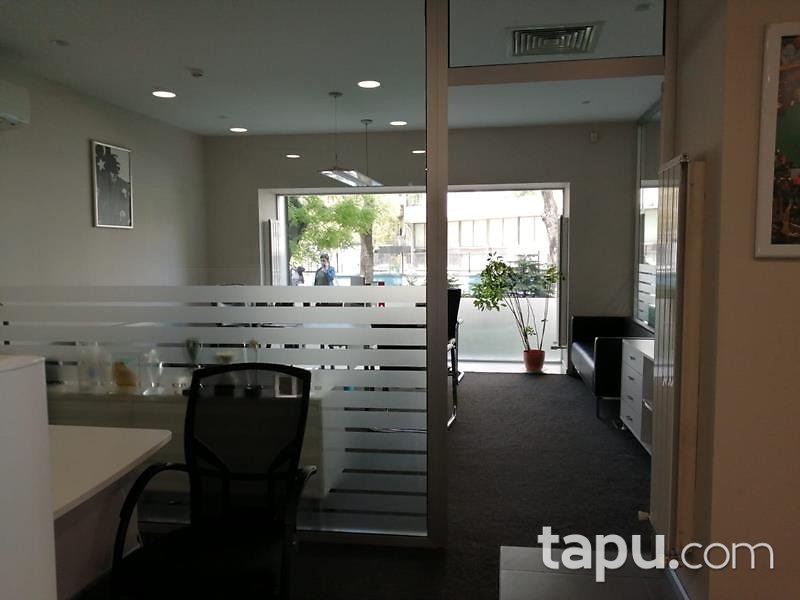 Ankara Çankaya Korkutreis'te Banka ve Kurumsal Kiracılı Bina