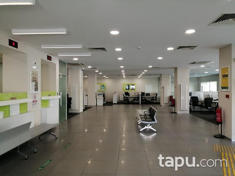 Ankara Çankaya Korkutreis'te Banka ve Kurumsal Kiracılı Bina