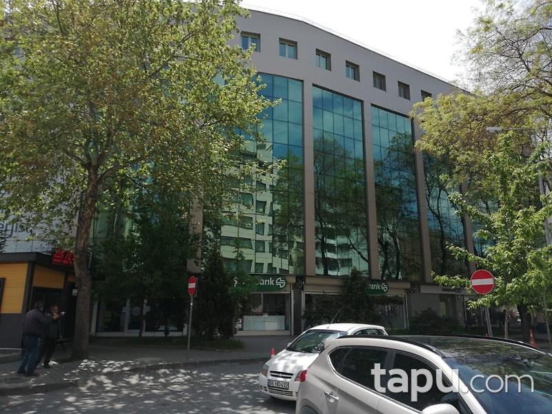 Ankara Çankaya Korkutreis'te Banka ve Kurumsal Kiracılı Bina