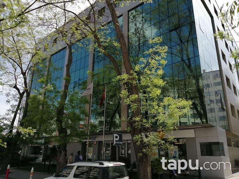 Ankara Çankaya Korkutreis'te Banka ve Kurumsal Kiracılı Bina